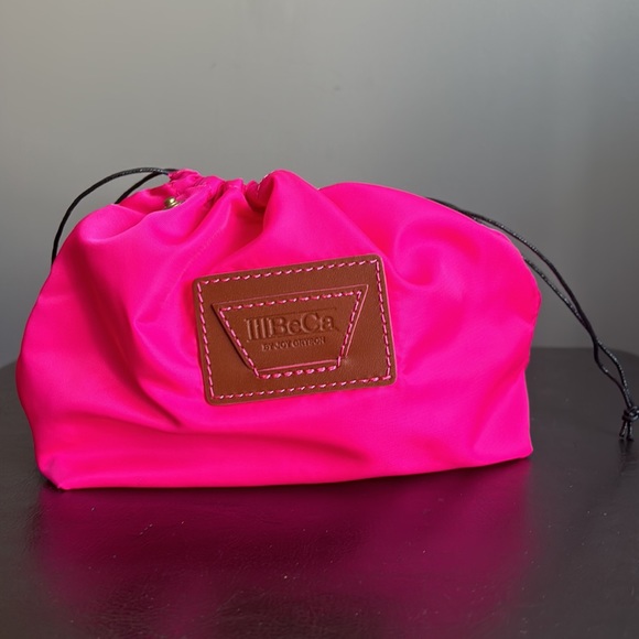 IIBeCa by Joy Gryson Duane Leather Crossbody Bag - Picture 13 of 16